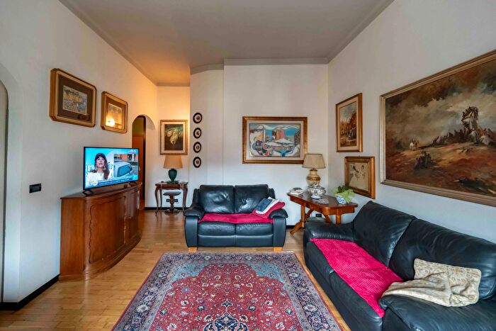 Appartamento con 6 locali in vendita in Via Dante Alighieri, Rimini