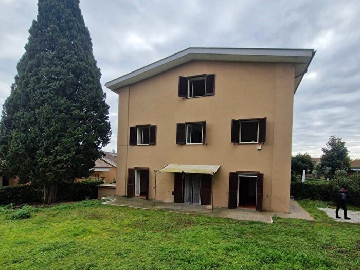 Casa con 6 locali in affitto in Via della Giustiniana, La Giustiniana, Roma