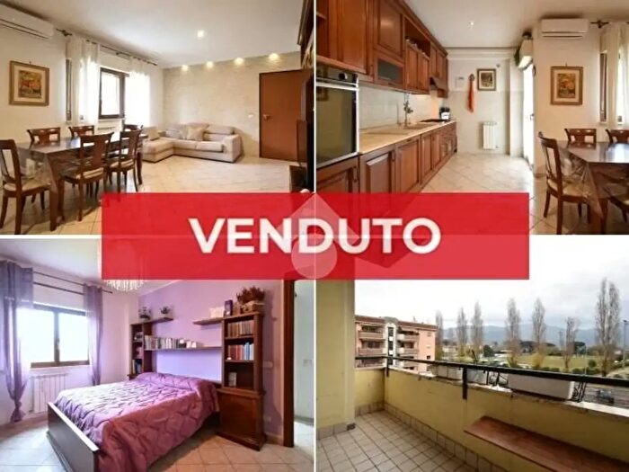 Appartamento trilocale in vendita in Via delle Camelie, Latina