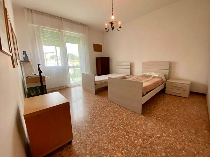 Appartamento quadrilocale in affitto in Via Egidio Marcon, Mestre, Venezia