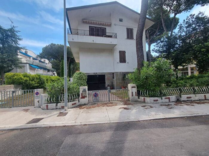 Casa trilocale in affitto in Via Jacopo Tintoretto, Lido di Spina, Comacchio