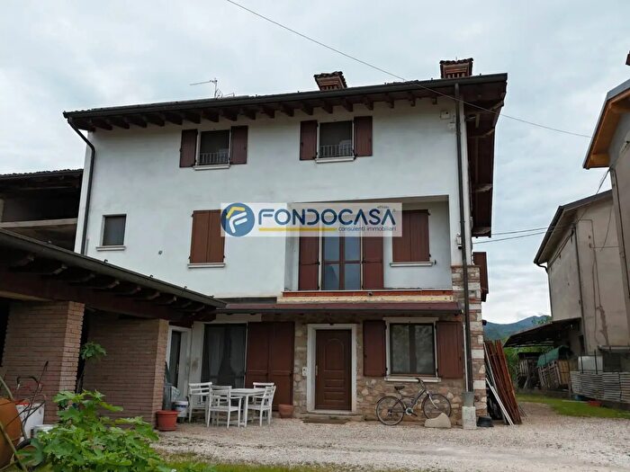 Appartamento con 5 locali in vendita in Via delle Cascine, Nuvolera
