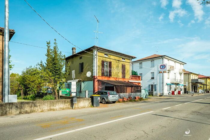 Casa quadrilocale in vendita in Via Cento, San Giovanni In Persiceto