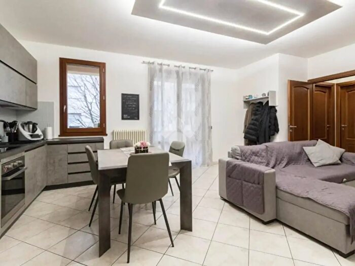 Appartamento trilocale in vendita in Via Alessandro Scarlatti, Carpi