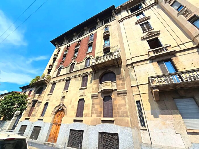 Appartamento bilocale in vendita in Via Eupili, Milano