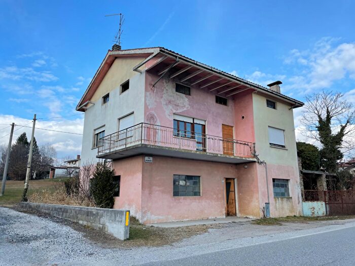 Casa con 5 locali in vendita in Via Chiamanis, San Daniele Del Friuli