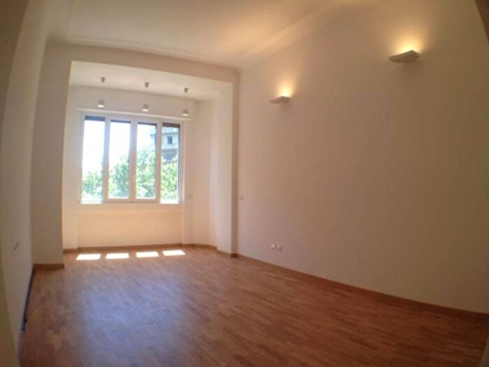 Appartamento bilocale in affitto in Via degli Scipioni, Morgagni, Milano