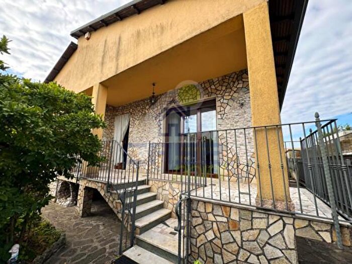Casa quadrilocale in vendita in Via Grandi, SantAngelo Lodigiano