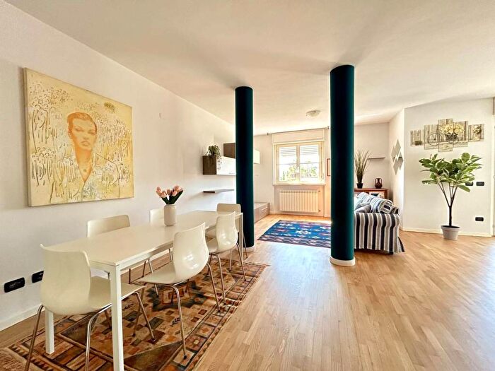 Appartamento trilocale in affitto in Via Guglielmo Marconi, Centro, Padenghe sul Garda