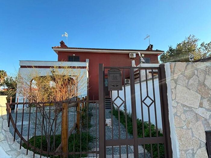 Appartamento trilocale in affitto in Viale Vladimir Ilic Ulianov Lenin, Baia Verde, Castel Volturno