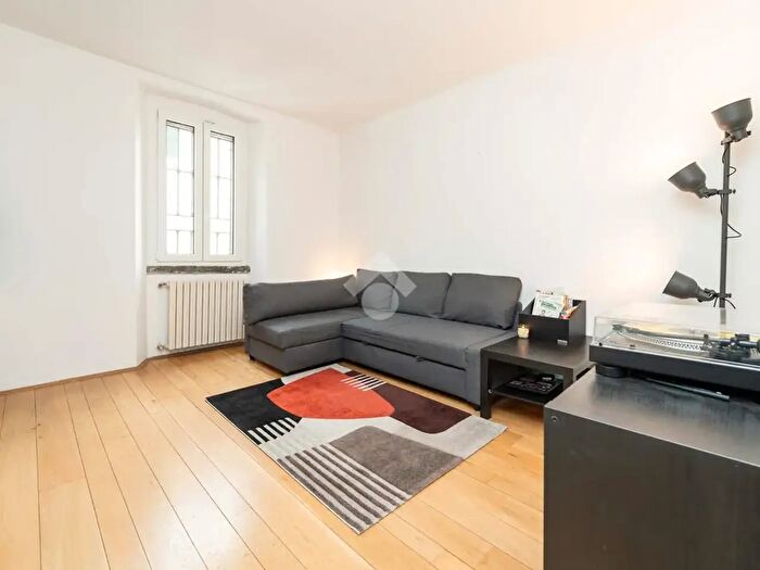 Appartamento trilocale in vendita in Via Comune Antico, Milano