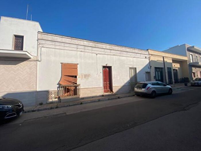 Appartamento con 5 locali in vendita in Via delle Trozzelle, Manduria