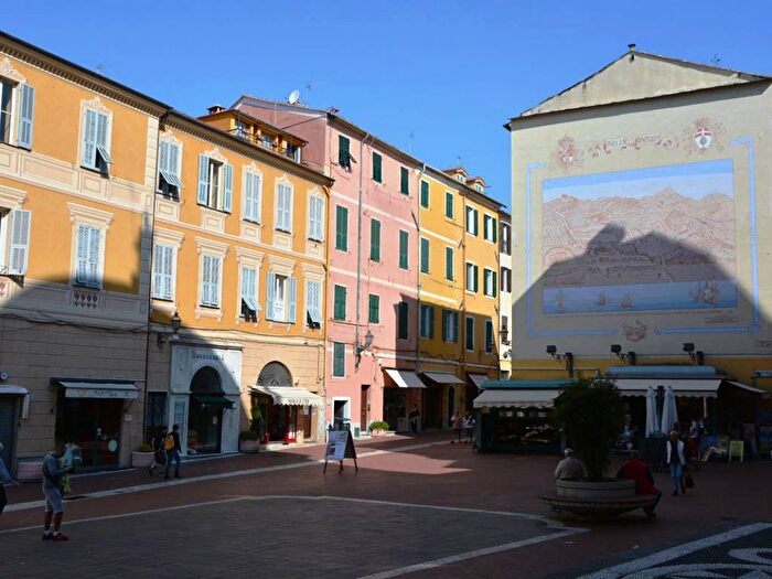 Appartamento trilocale in affitto in Oneglia, Imperia