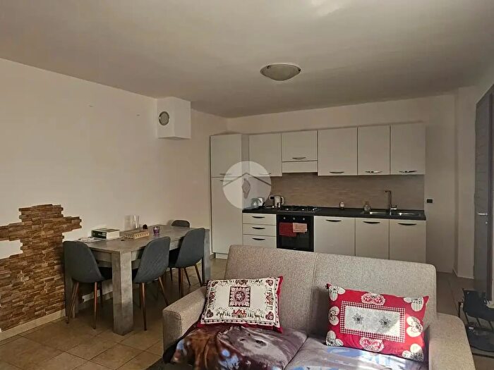 Casa quadrilocale in vendita in Via S Filippo, Piancogno