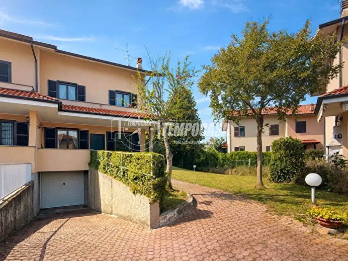 Casa quadrilocale in vendita in Via Sacchi, Zelo Buon Persico