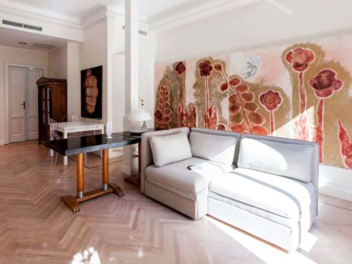 Appartamento trilocale in affitto in Via Paolo Giovio, Dezza, Milano