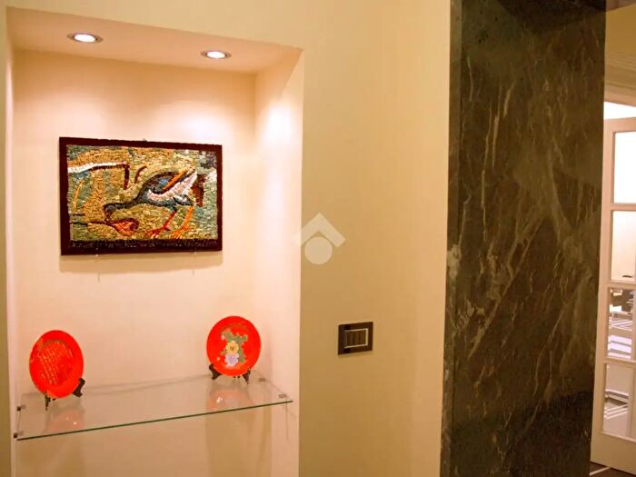 Appartamento con 9 locali in vendita in Via Assarotti, Genova