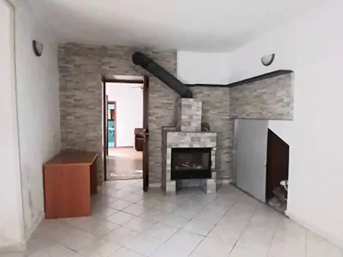 Casa trilocale in vendita in Via Carlo Arnaboldi, Broni