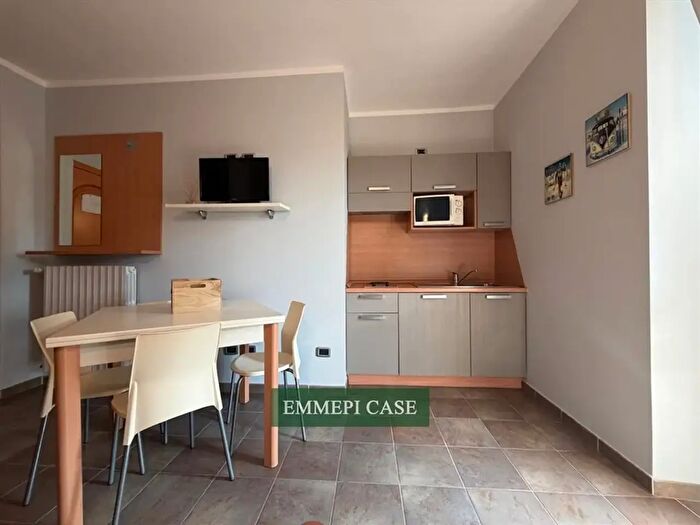 Appartamento bilocale in vendita in Via Vittorio Emanuele III, Frabosa Soprana