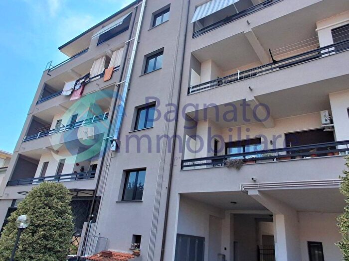 Appartamento con 5 locali in affitto in Corso Risorgimento, Sant'Antonio, Novara