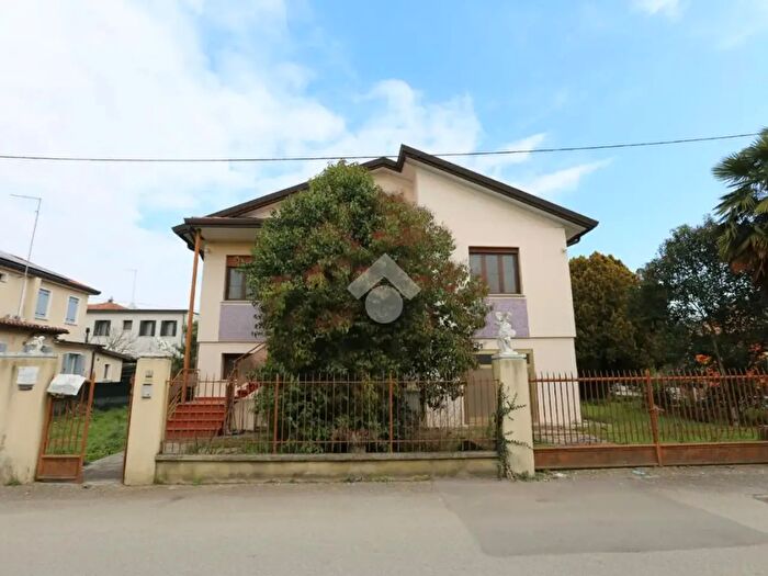 Casa con 5 locali in vendita in Via Daniele Comboni, Venezia