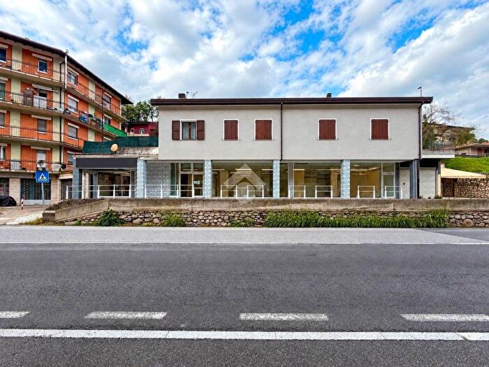 Casa bilocale in affitto in Via E Rinaldini, Vestone