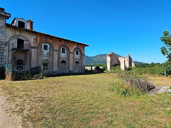 Case in Vendita e in Affitto - 2