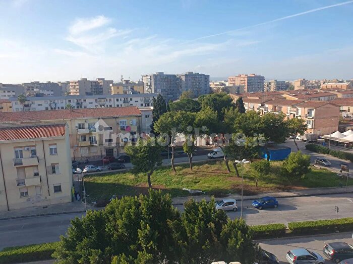 Appartamento con 5 locali in affitto in Viale Santa Panagia Siracusa Sr, Siracusa