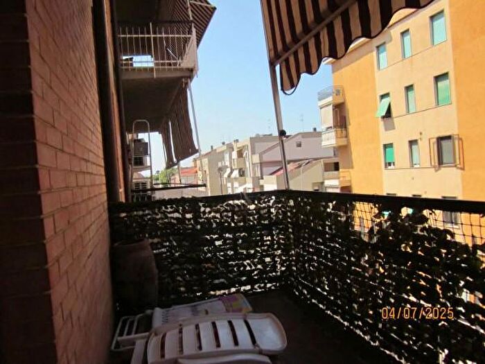 Appartamento con 6 locali in vendita in Via Adda, Grosseto