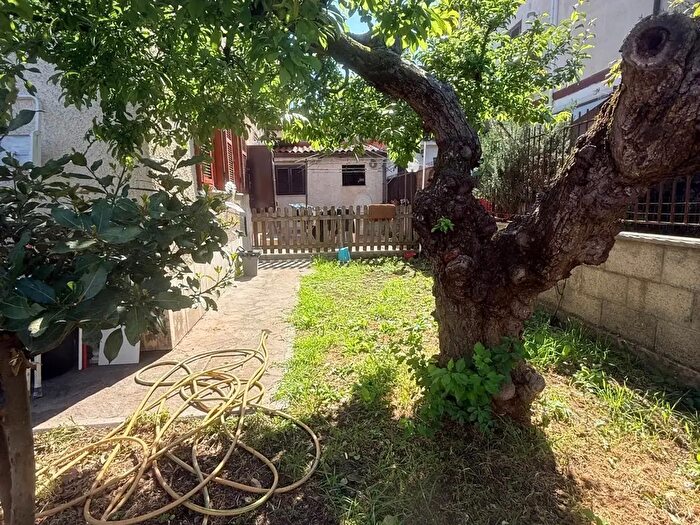 Appartamento trilocale in vendita in Via Melegnano, Roma