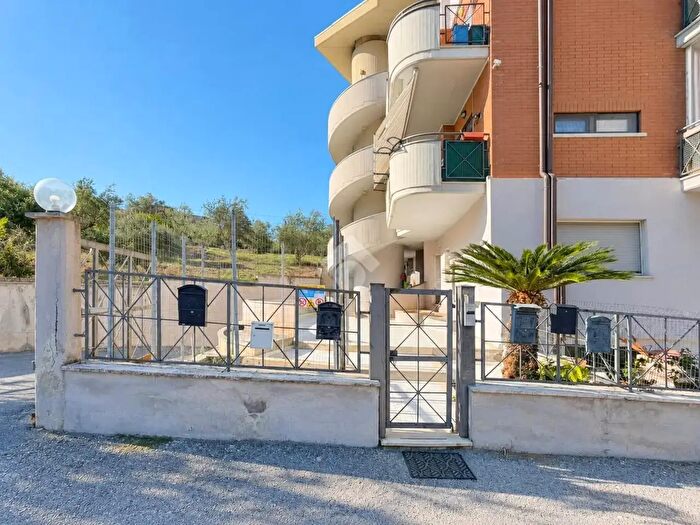 Appartamento quadrilocale in vendita in Via Valle Cagnana, Priverno