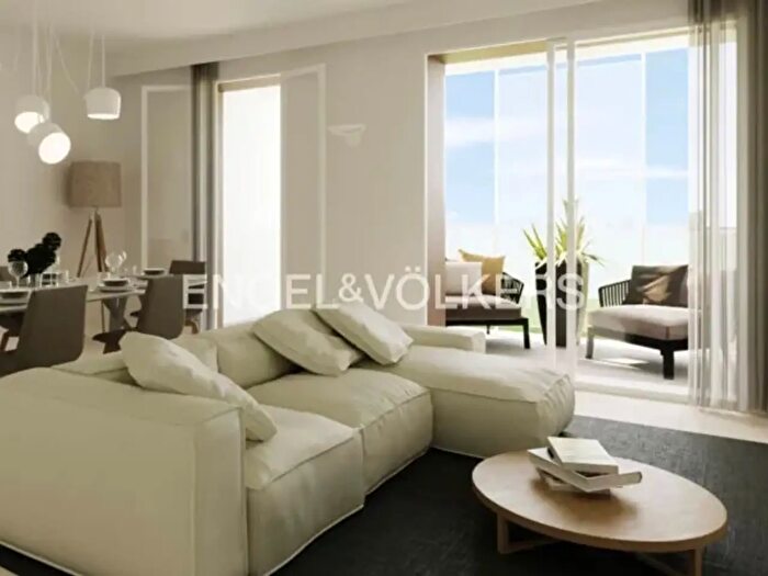 Appartamento trilocale in vendita in Via del Vecchio Forno, Cassina Rizzardi