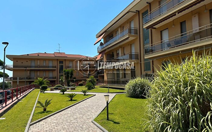 Appartamento bilocale in vendita in Via E Toti, Loano