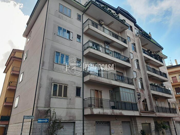 Appartamento quadrilocale in vendita in Via Eugenio Montale, Vibo Valentia