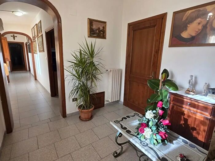 Appartamento con 5 locali in vendita in Montelupo Fiorentino