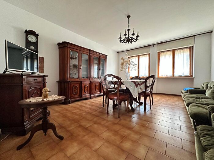 Appartamento quadrilocale in vendita in Via Palmiro Togliatti, Tortona