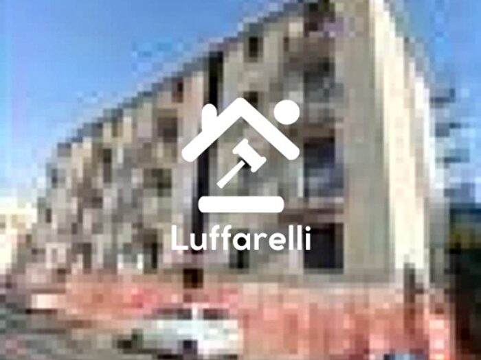 Appartamento con 6 locali in vendita in Via Europa, Vedano al Lambro