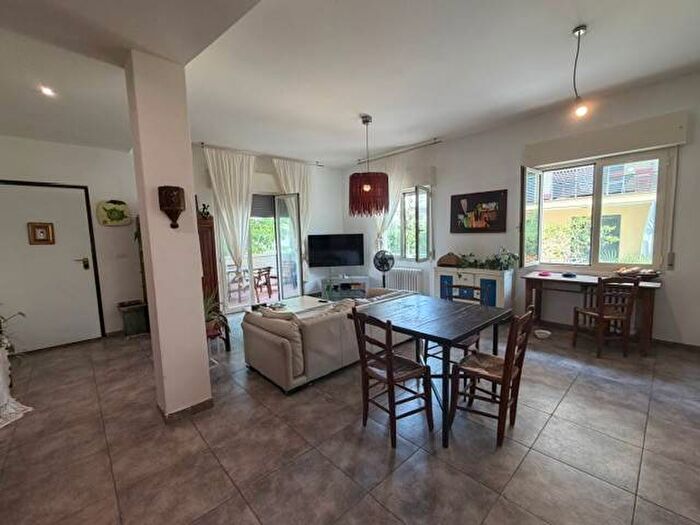 Appartamento quadrilocale in vendita in Viale Cesenatico, Parco, Riccione