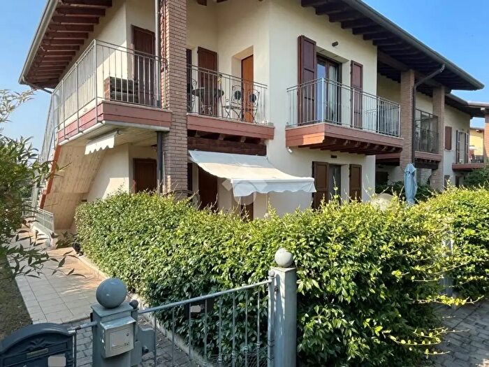 Appartamento quadrilocale in vendita in Via Marchesino, Lonato