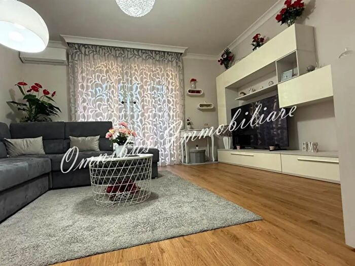 Appartamento trilocale in vendita in Via Gramsci, Foggia