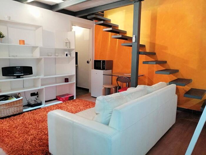 Appartamento bilocale in affitto in Via Gaudenzio Ferrari, Corso Genova, Milano