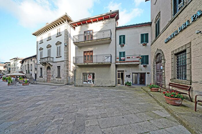 Casa bilocale in vendita in Santa Fiora