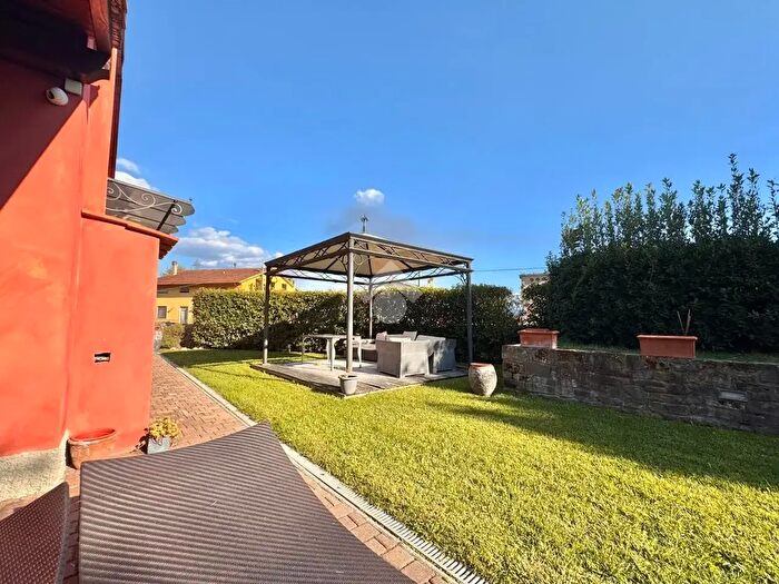 Casa con 6 locali in affitto in Via Santa Cristina in Pilli, Poggio A Caiano