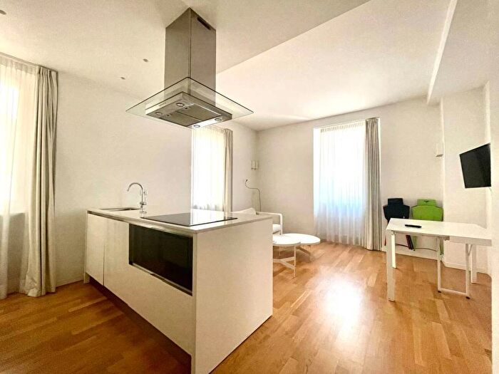 Appartamento bilocale in affitto in Via Santa Cecilia No Number, San Babila, Milano