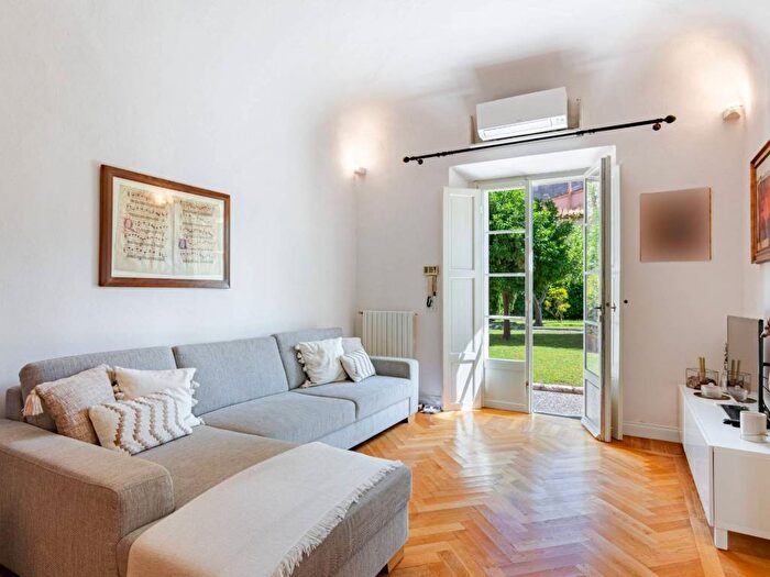 Casa con 6 locali in affitto in Via Andrea Vacca Berlinghieri, San Francesco, Pisa