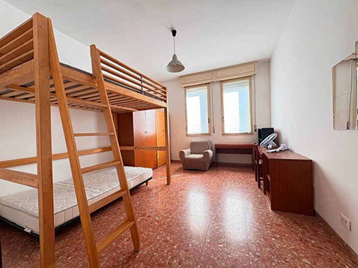 Appartamento quadrilocale in affitto in Via di Corticella, Bolognina, Bologna