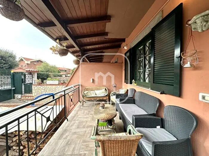 Casa quadrilocale in vendita in Via Lago di Nemi, Montecompatri