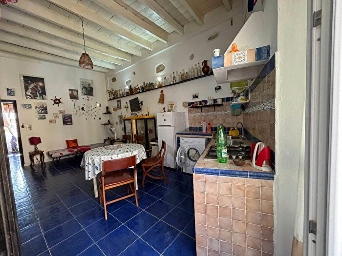 Appartamento bilocale in affitto in Carloforte