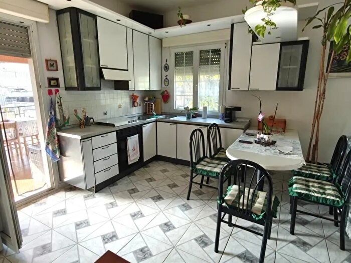Casa quadrilocale in vendita in Andora