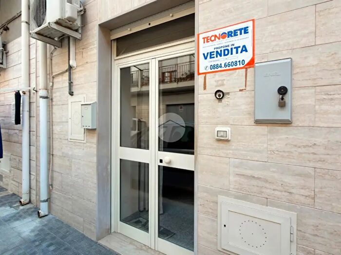 Appartamento trilocale in vendita in Via Giuseppe Rosati, Manfredonia